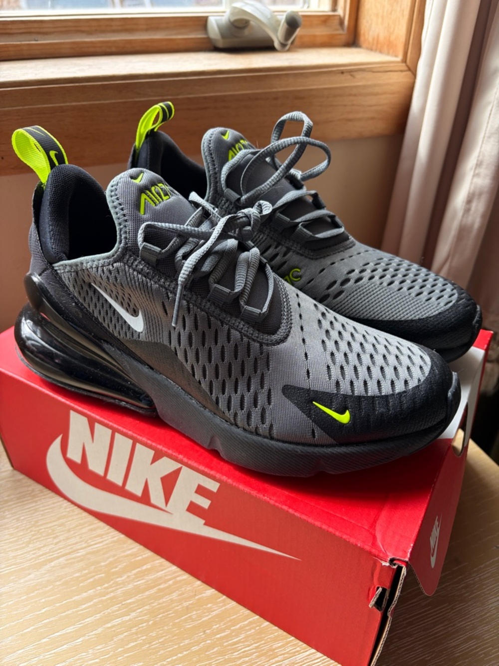 Nike Kids Gray and Neon Green Air Max 270 Sneakers